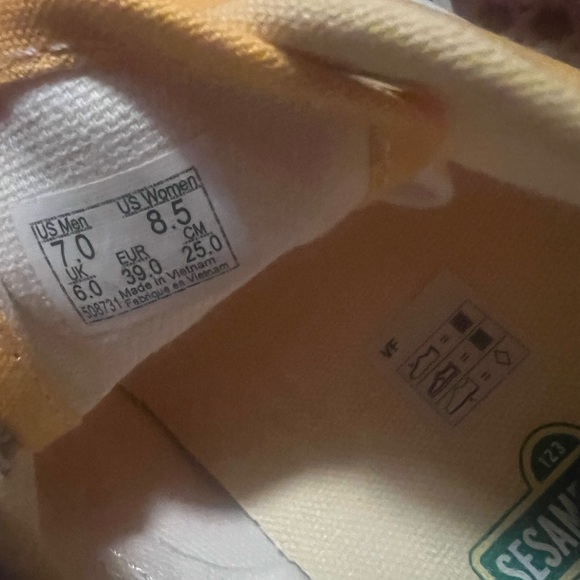 Sesame Street Edition Vans Sneakers Womens 8.5 - Picture 6 of 6